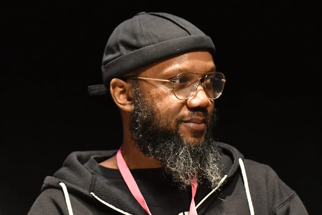 Tendai Huchu